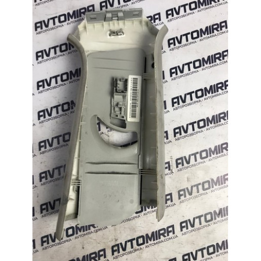 Накладка средней стойки левая VW Passat B7 2010- 3C0868311B